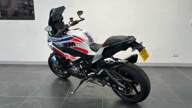 BMW M1000XR (24MY)